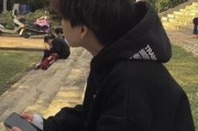 快手网红吃瓜头像情侣,揭秘快手网红情侣日常